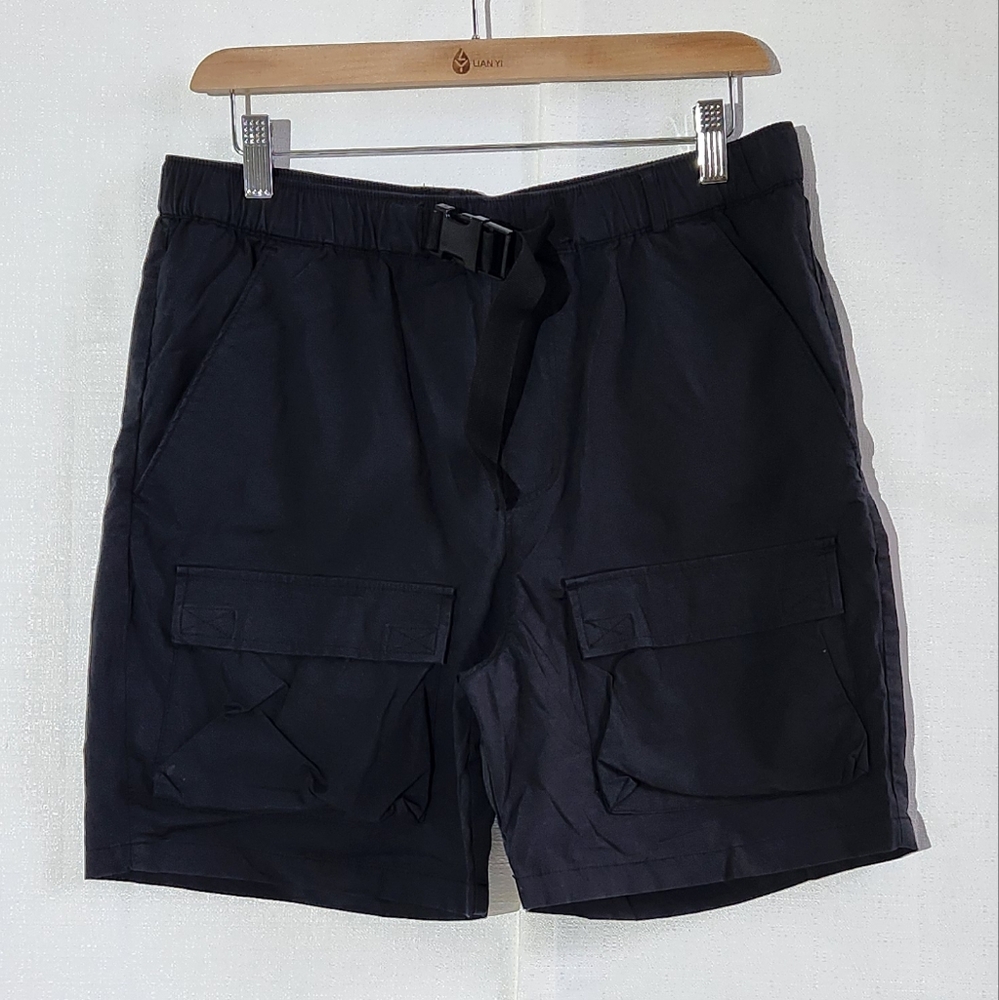 Pacsun Men's Black Cargo Shorts. Size: M